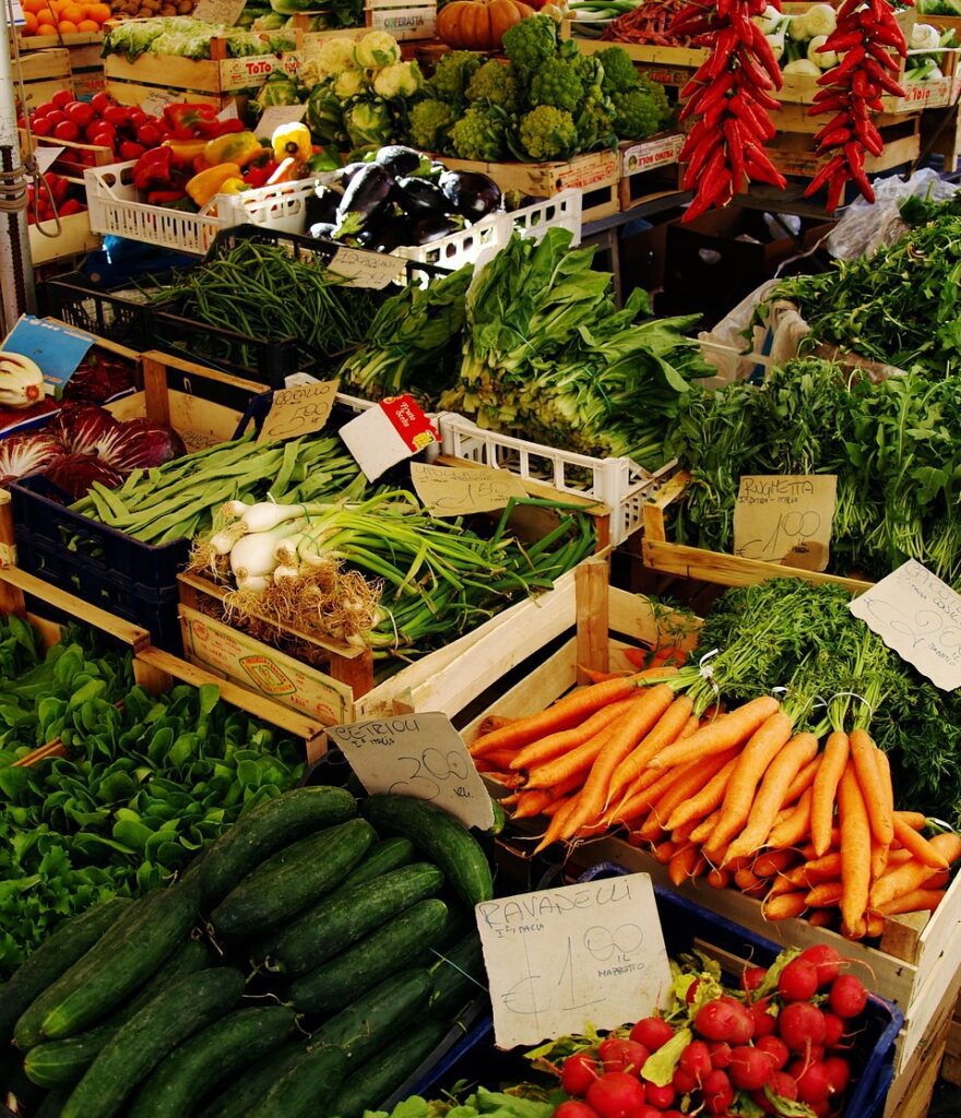 market, vegetables, food-1590830.jpg